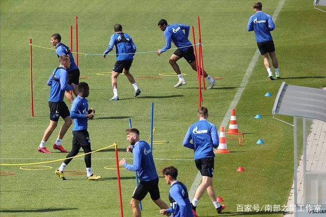 欧冠-拉菲尼亚双响登贝莱弑旧主 巴萨3-2巴黎
