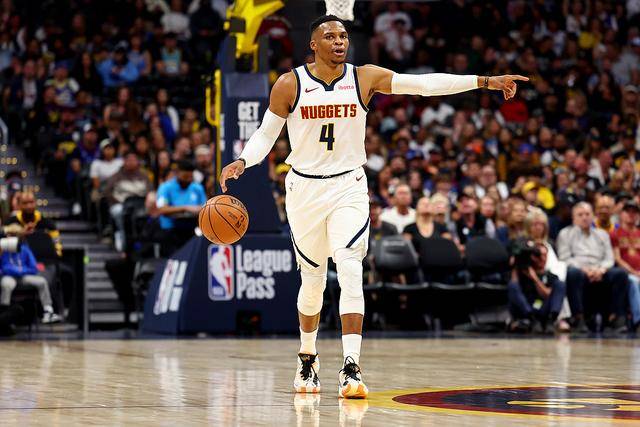 32岁NBA三分王宣布退役 曾在三分大赛击败库里